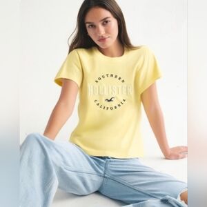 Hollister Soft Yellow Short Sleeve Tee Shirt